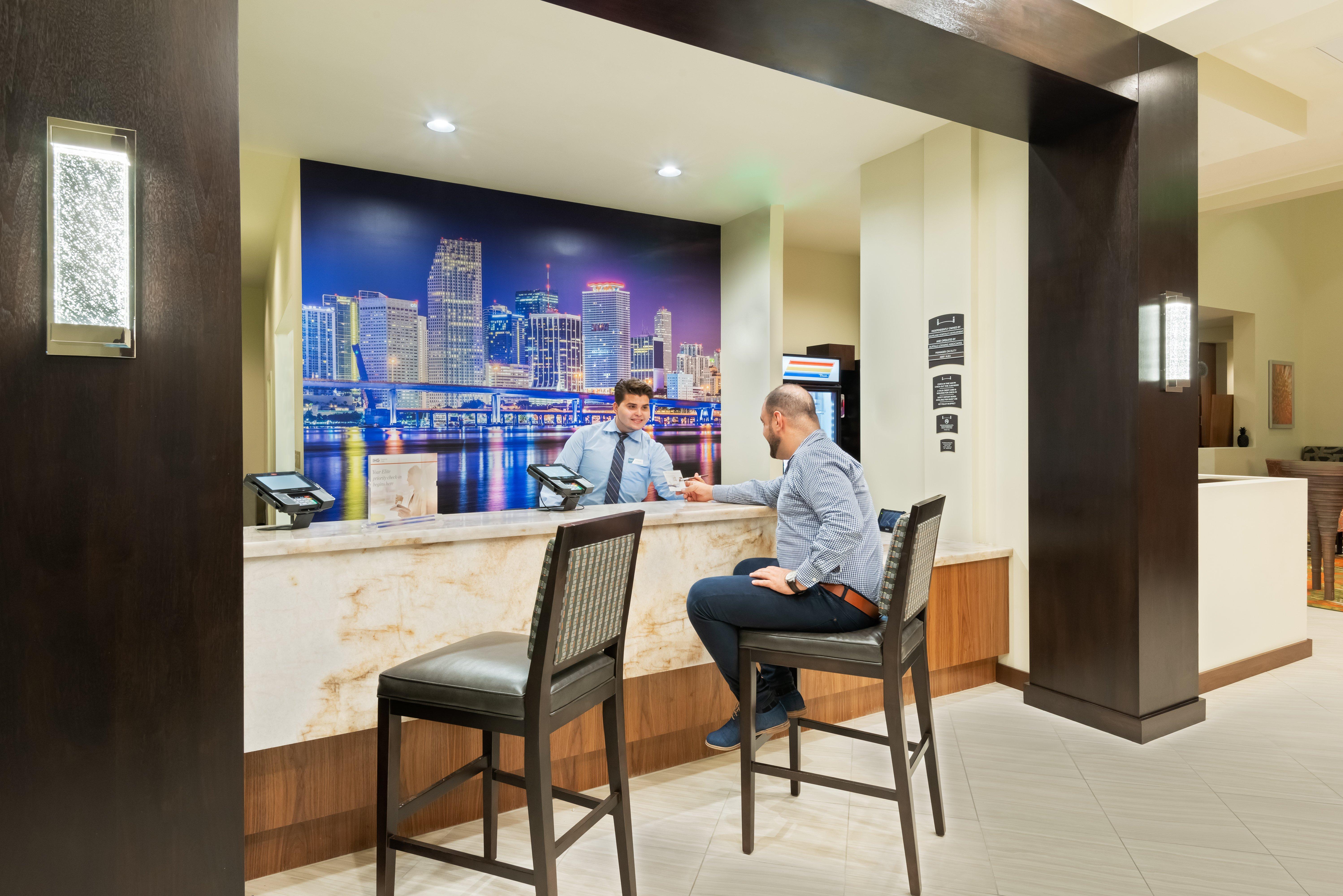 Staybridge Suites - Miami International Airport By Ihg Miami Springs Bagian luar foto