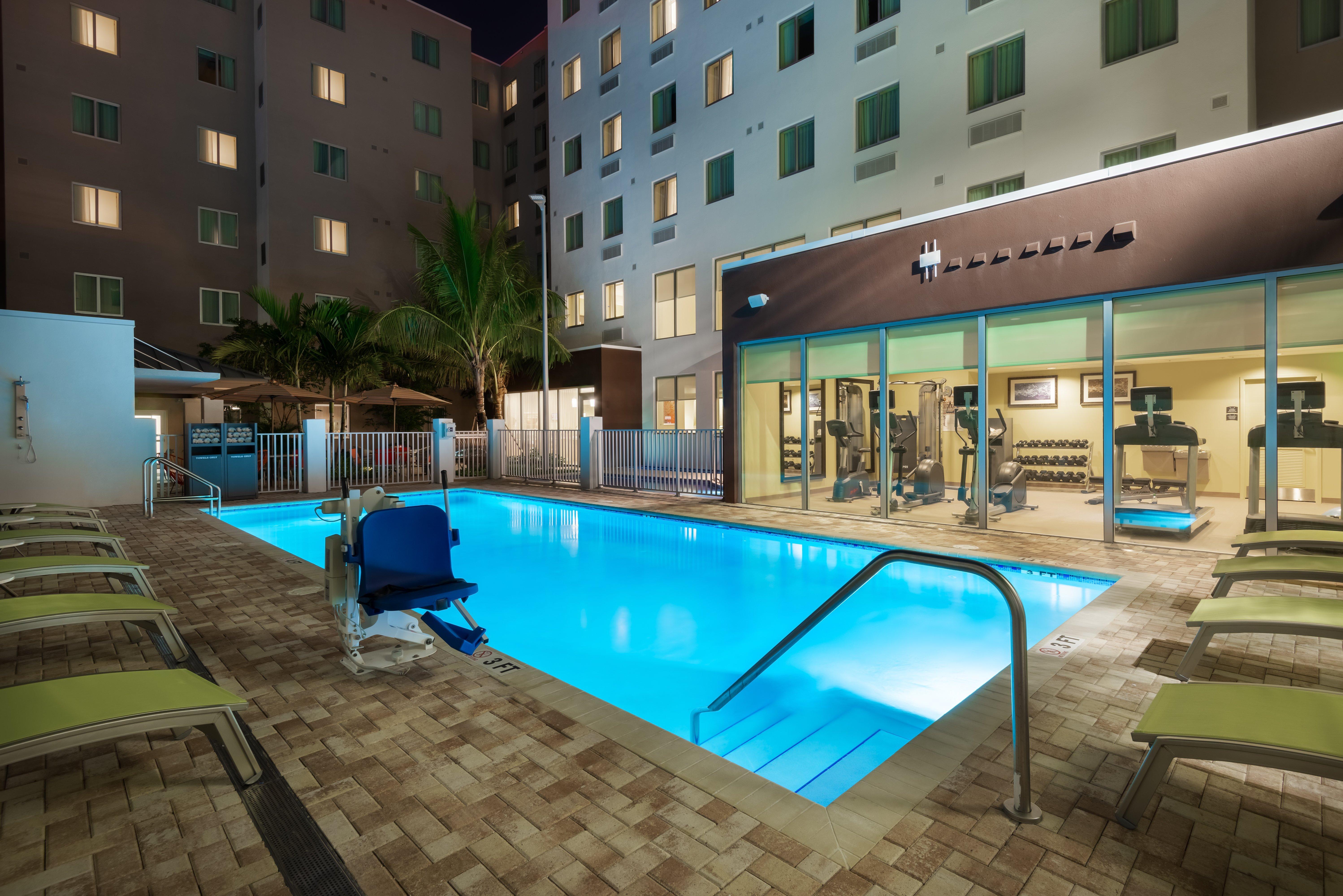 Staybridge Suites - Miami International Airport By Ihg Miami Springs Bagian luar foto