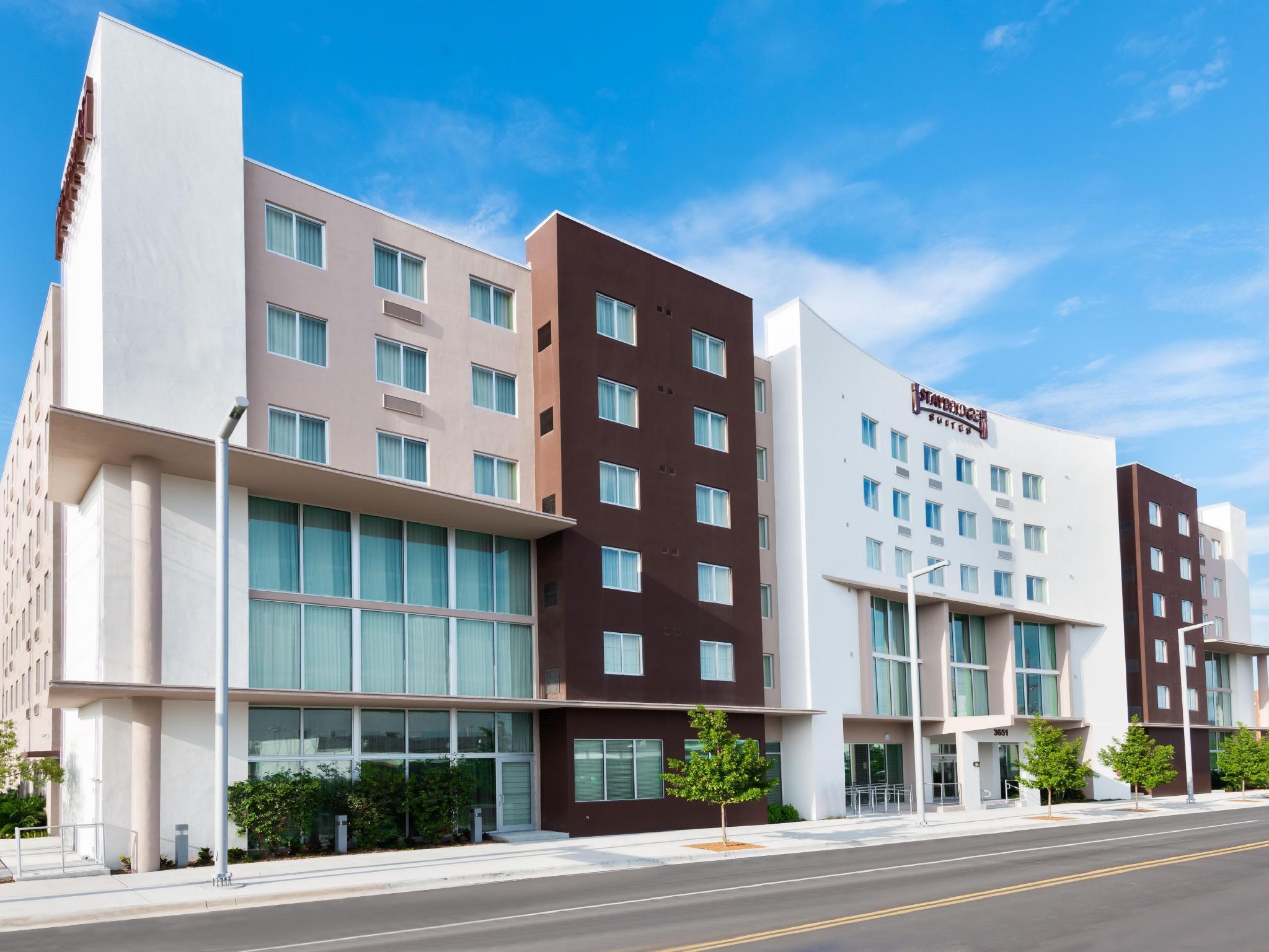 Staybridge Suites - Miami International Airport By Ihg Miami Springs Bagian luar foto