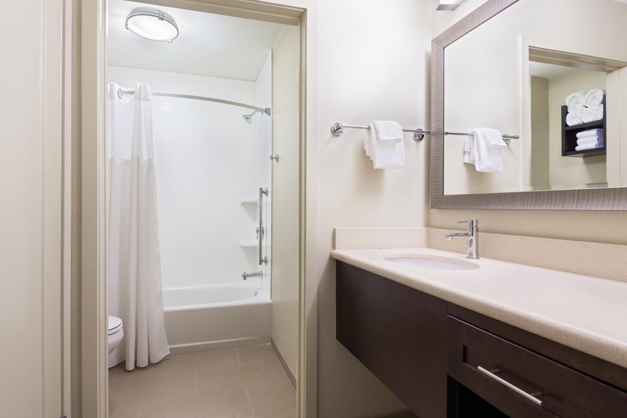 Staybridge Suites - Miami International Airport By Ihg Miami Springs Bagian luar foto